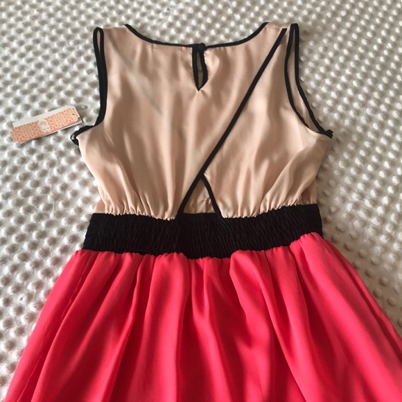 Gianni Bini Mini Dress - Picture 2 of 4